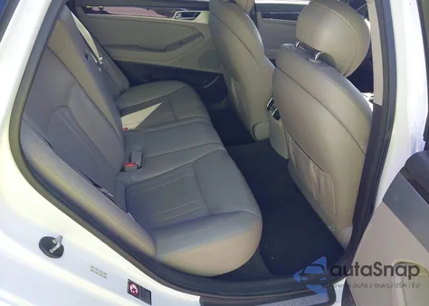 2017 Genesis G80 3.8 z USA, uszkodzony, nr VIN KMHGN4JE9HU193900